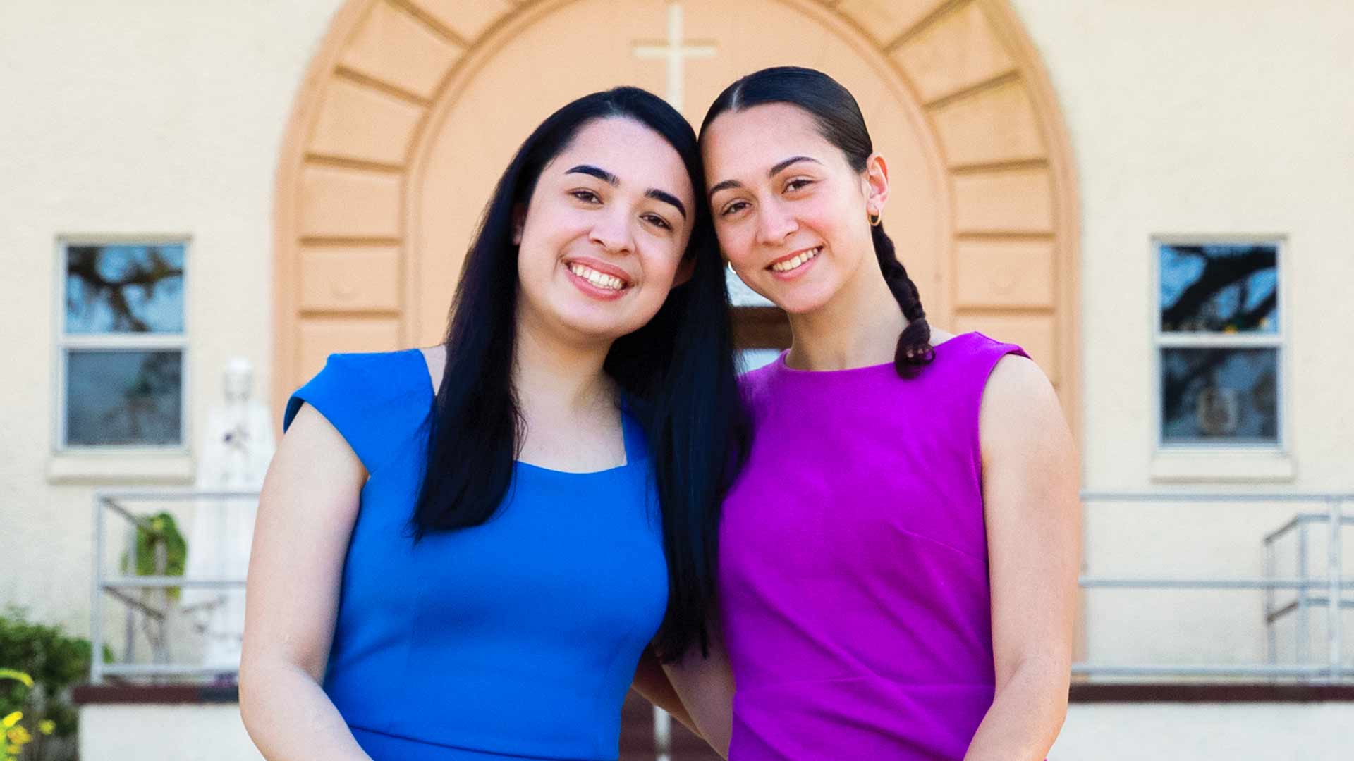 Isabella Jacus ’21, Arielle Jacus ’25